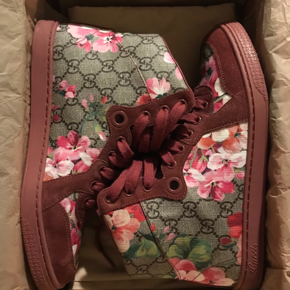 Gucci ‘GG Blooms’ Supreme High Top Sneakers